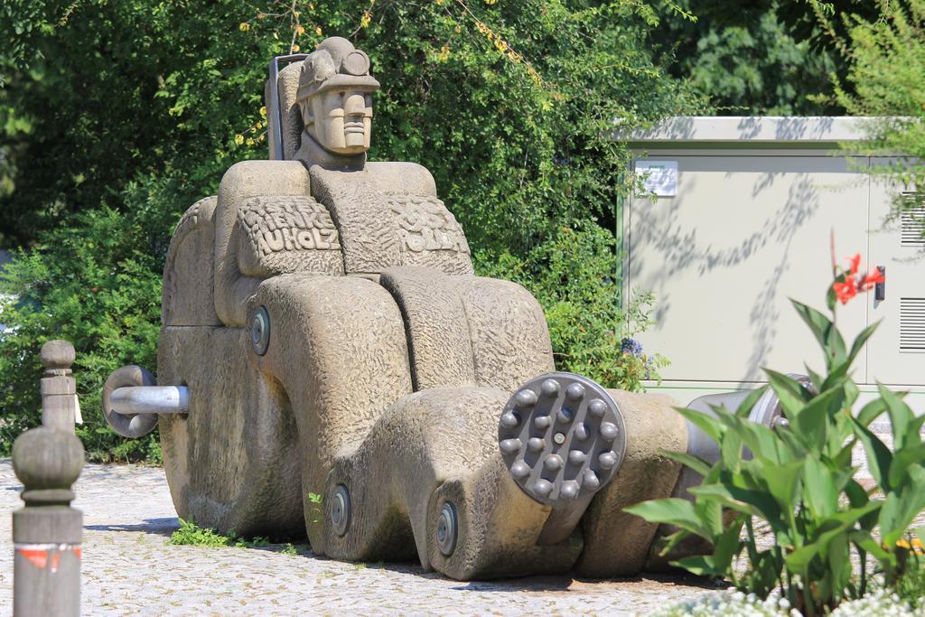 Relexa Hotel Bad Salzdetfurth Bagian luar foto