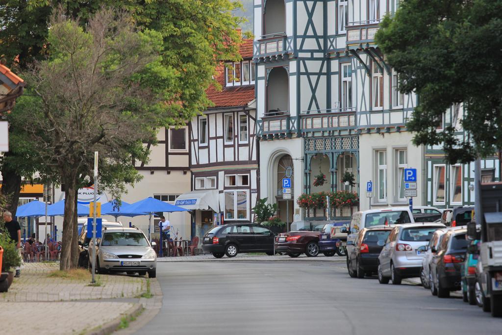 Relexa Hotel Bad Salzdetfurth Bagian luar foto