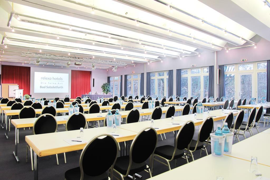 Relexa Hotel Bad Salzdetfurth Bagian luar foto